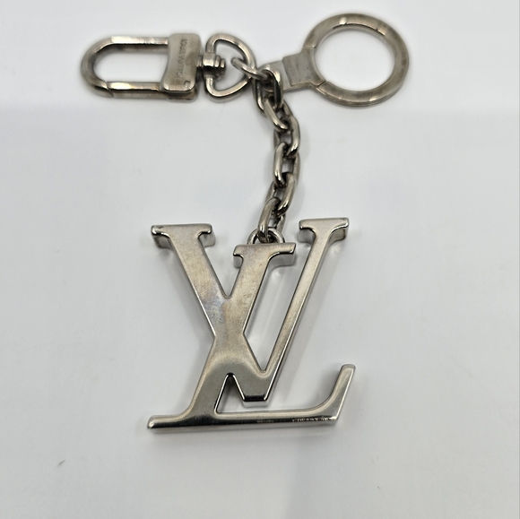 Louis Vuitton Initiales Key holder. - Picture 1 of 9